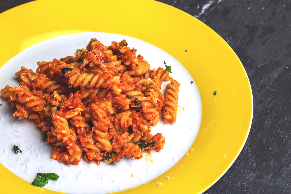 Rezept Nudeln In Tomaten Thunfisch Sosse Von Herr Buttner