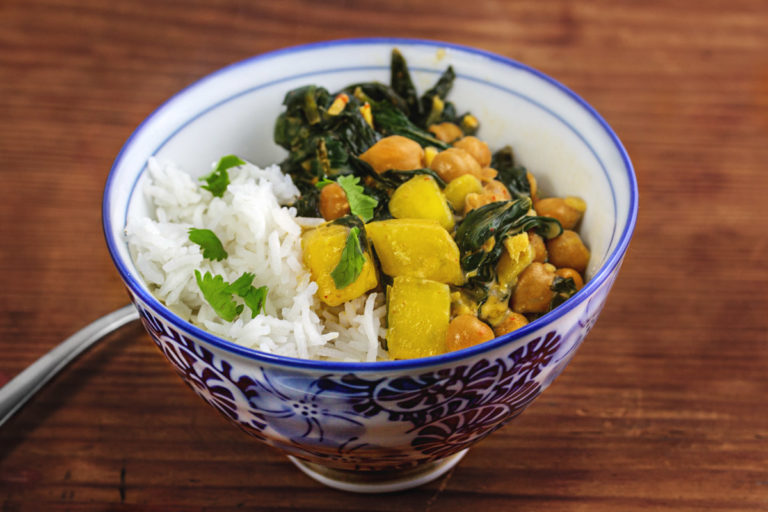 Rezept: Mango, Spinat, Kichererbsen Curry mit Reis